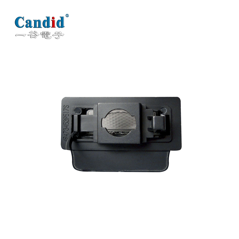 06-13款新天籟倒車攝像頭CA-517