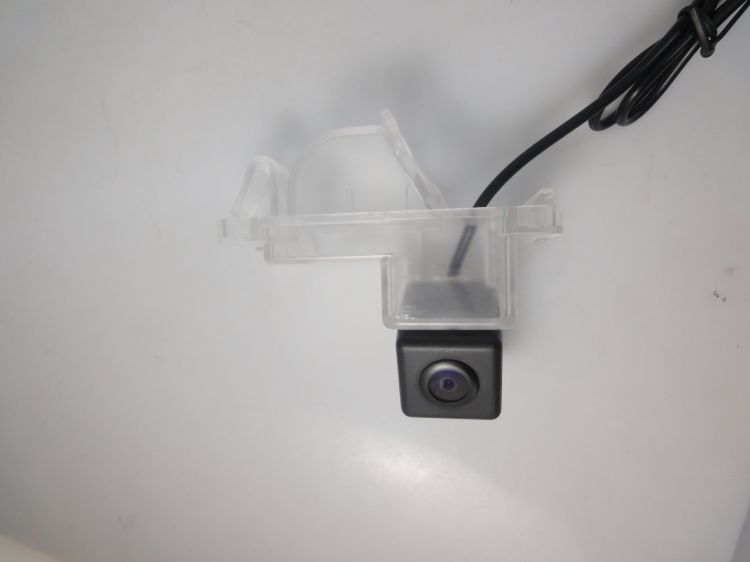 專用款-三菱 L200-后視攝像頭(T-052)